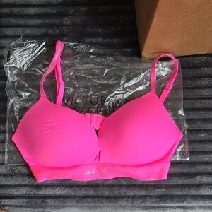 Victoria's Secret Hot Pink Molded T-Shirt Bra
